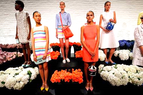 Kate Spade New York blooms at NYFW — Fashion