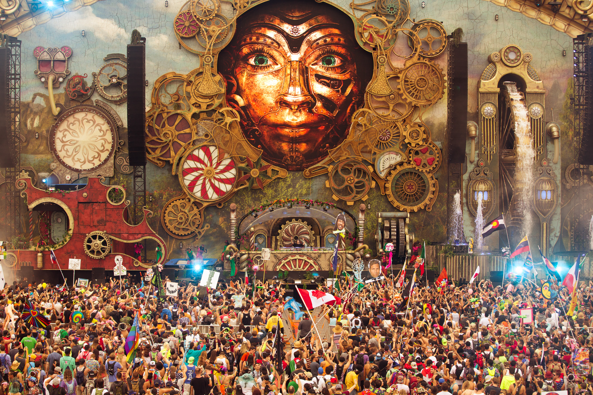 People of TomorrowWorld 2015