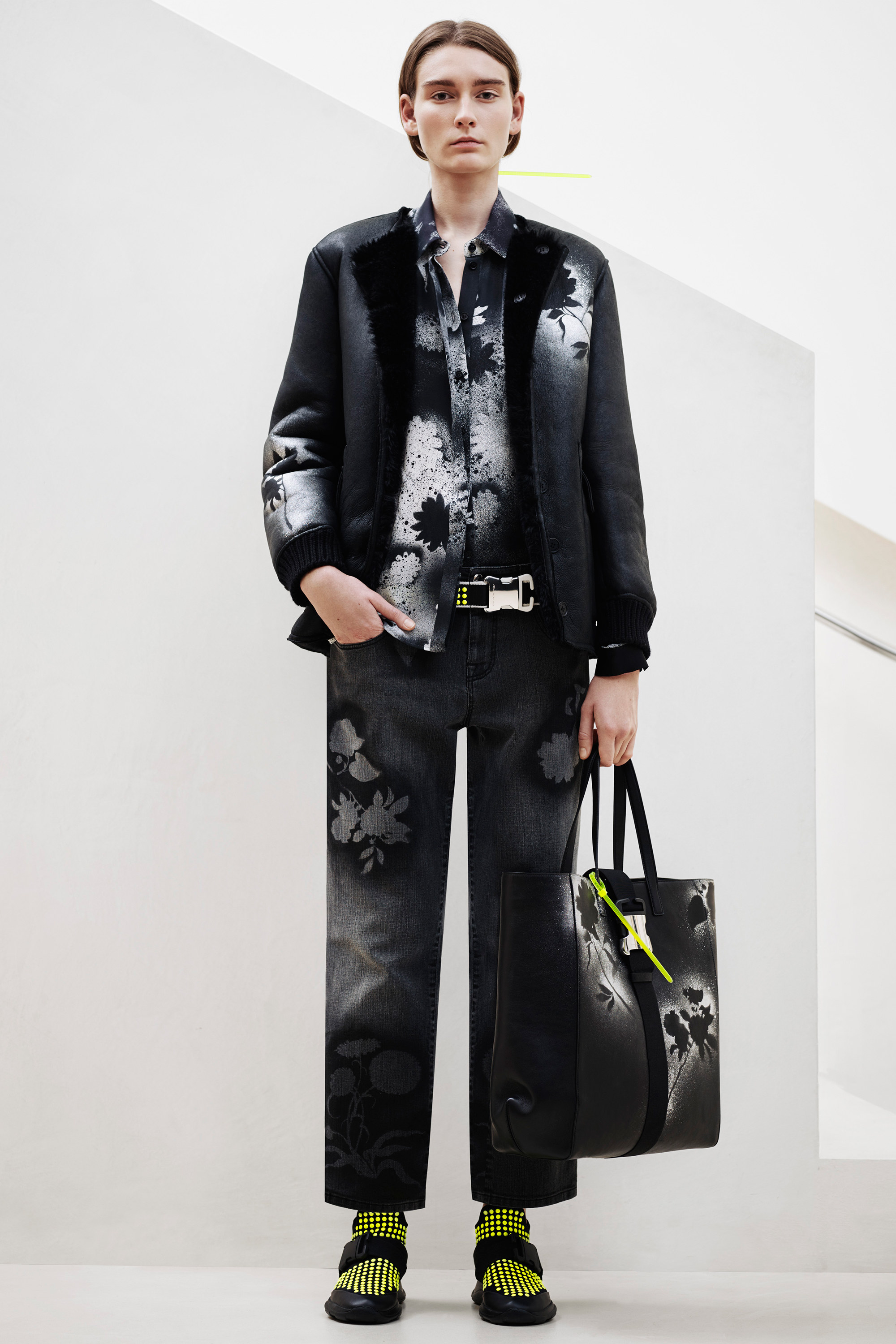 christopher-kane-pre-fall-2016-lookbook-18.jpg