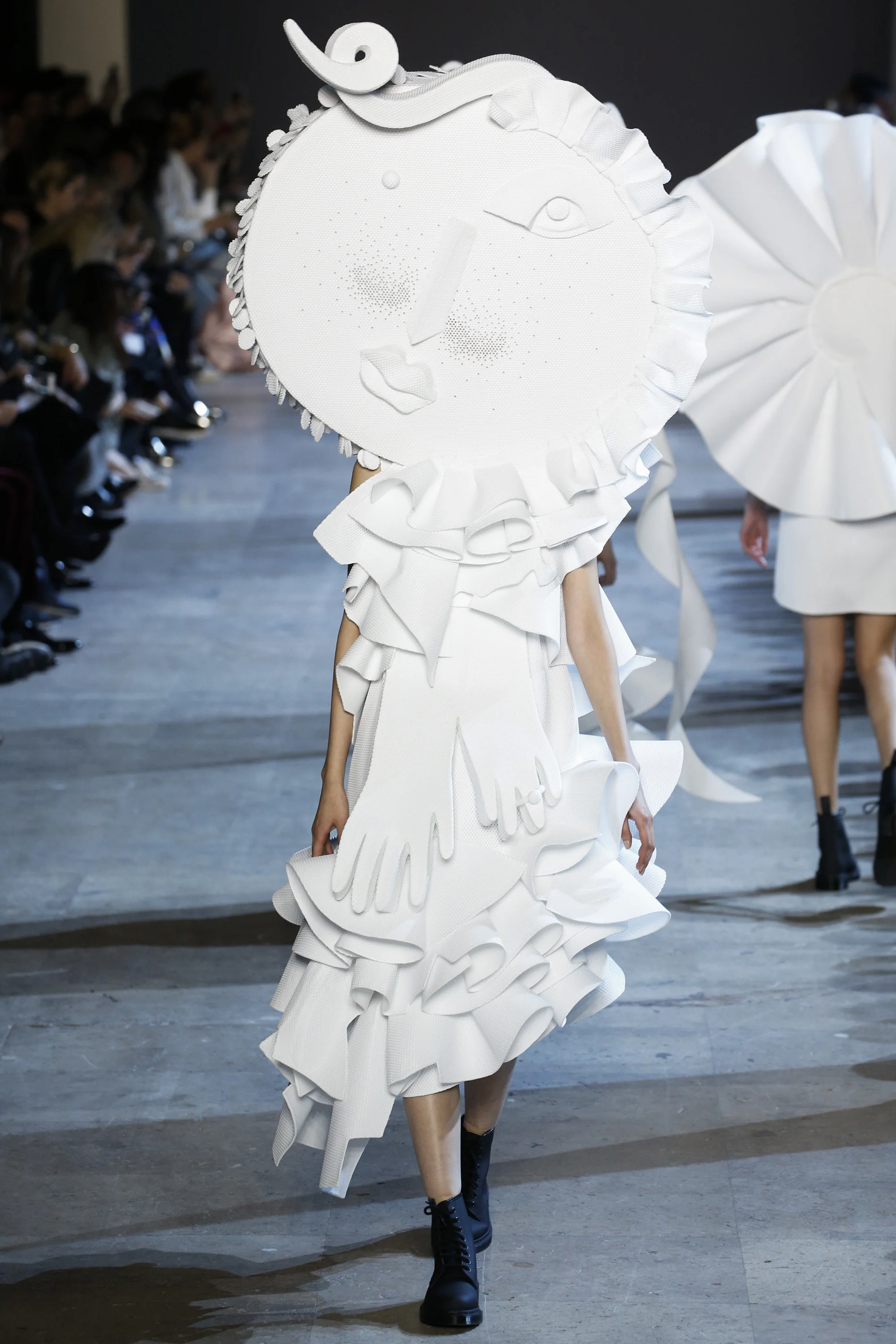Viktor & Rolf Couture Spring 2016
