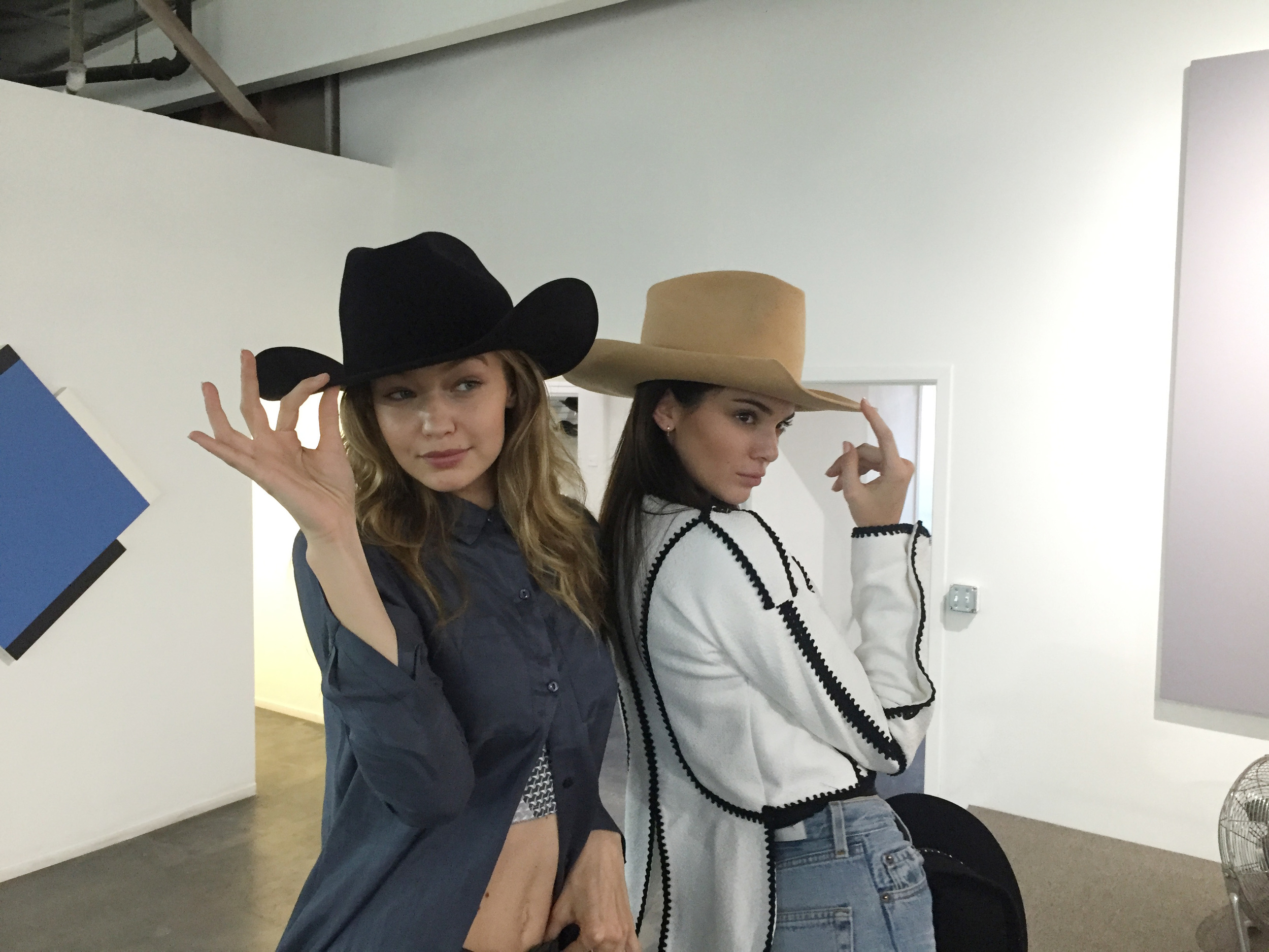 Gigi Hadid & Kendall Jenner