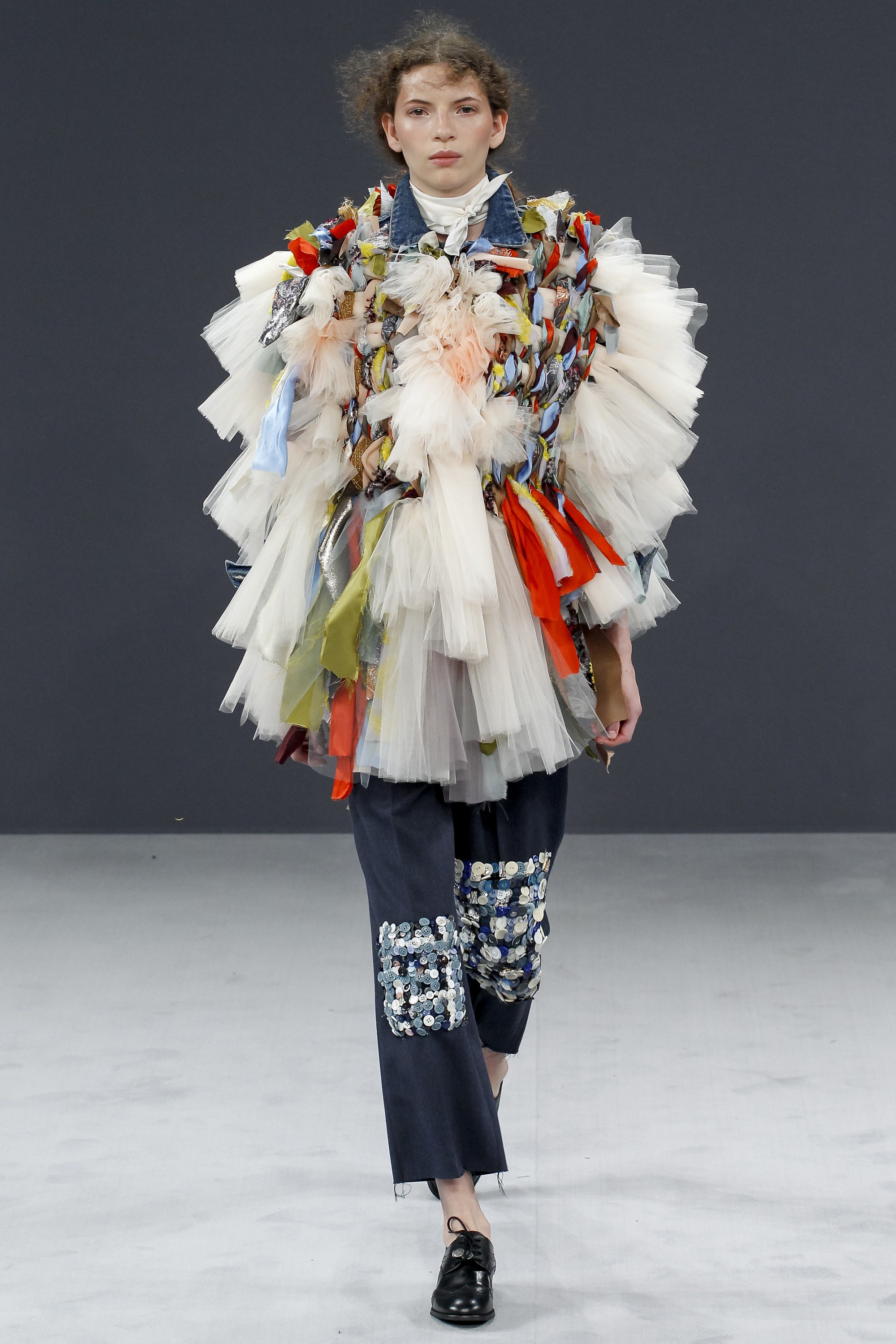 Viktor and Rolf Fall 2016 Couture