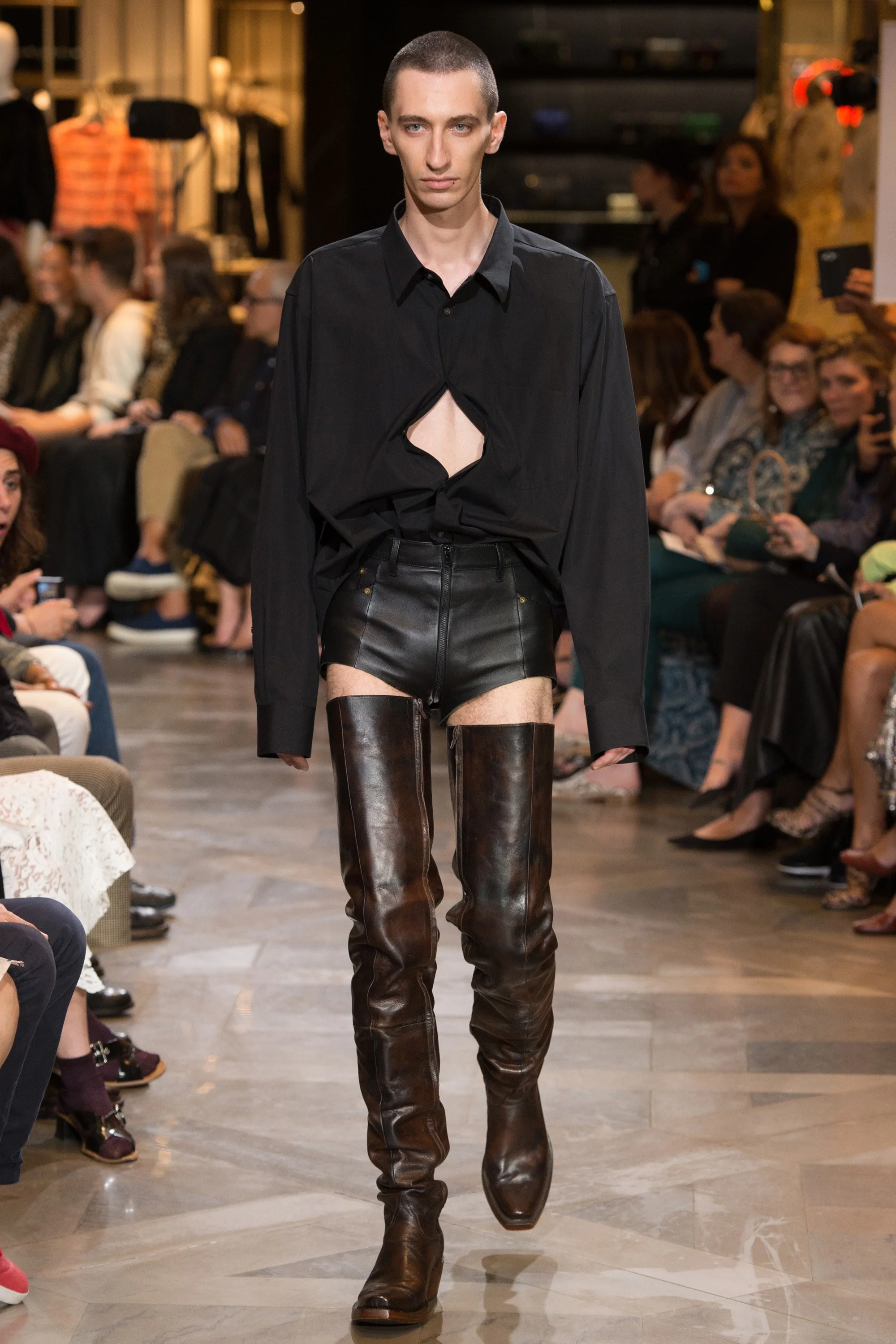Vetements Fall 2017 Menswear & Couture
