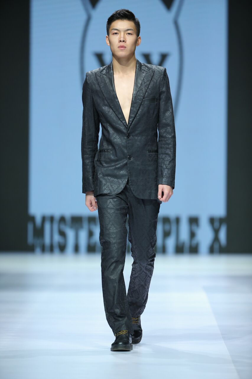 Recap: Mercedes-Benz Fashion Week China Art Hearts Fashion