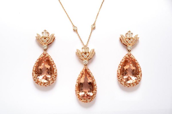 Melanie D Design luxury diamond collection