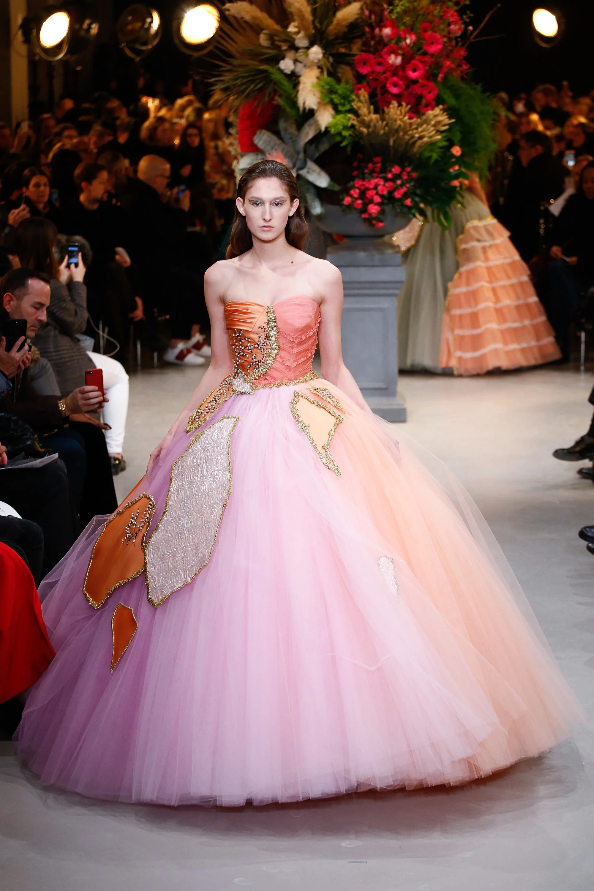 Viktor & Rolf Spring 2017 Couture