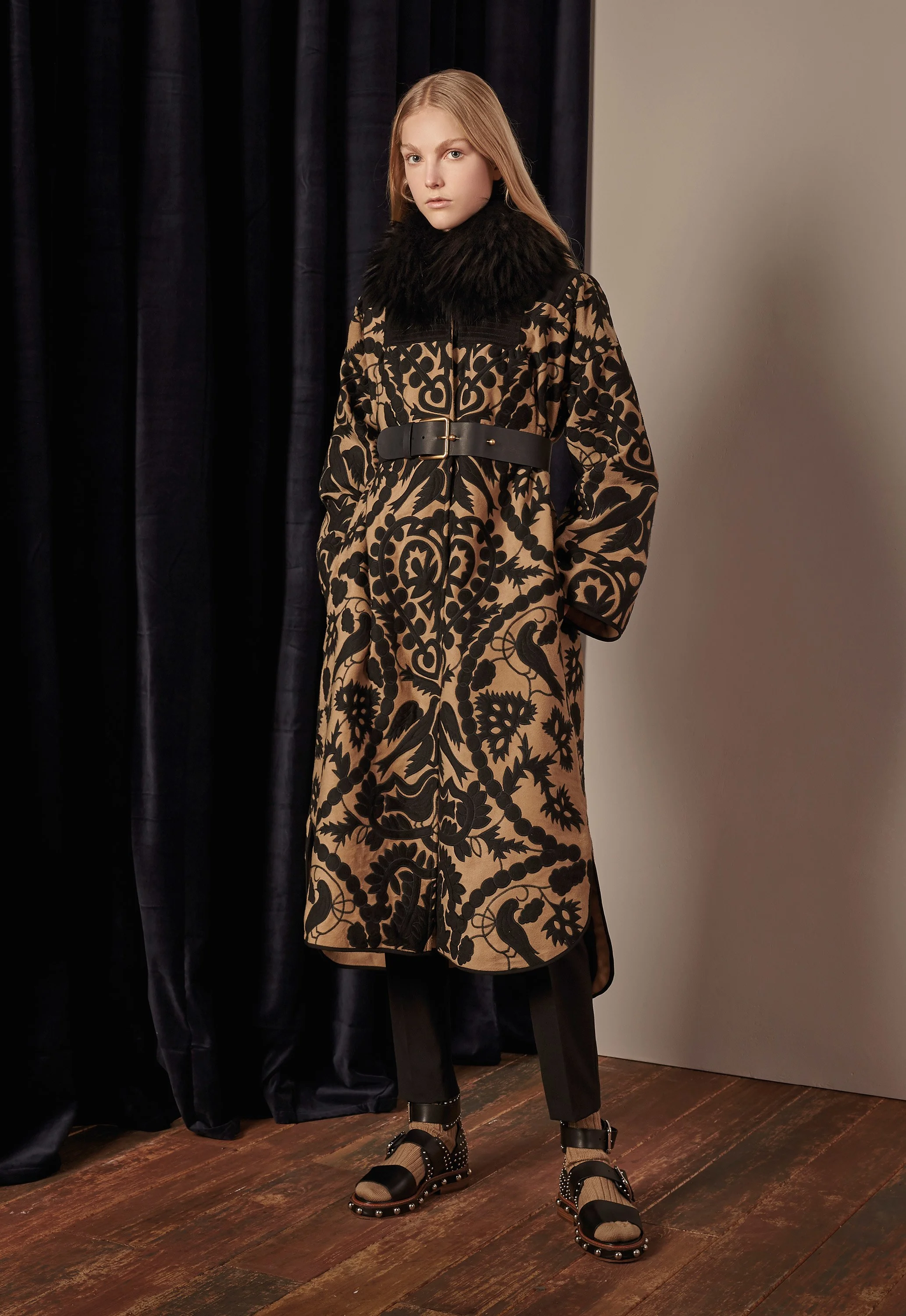 Red Valentino Fall 2017 Ready-To-Wear