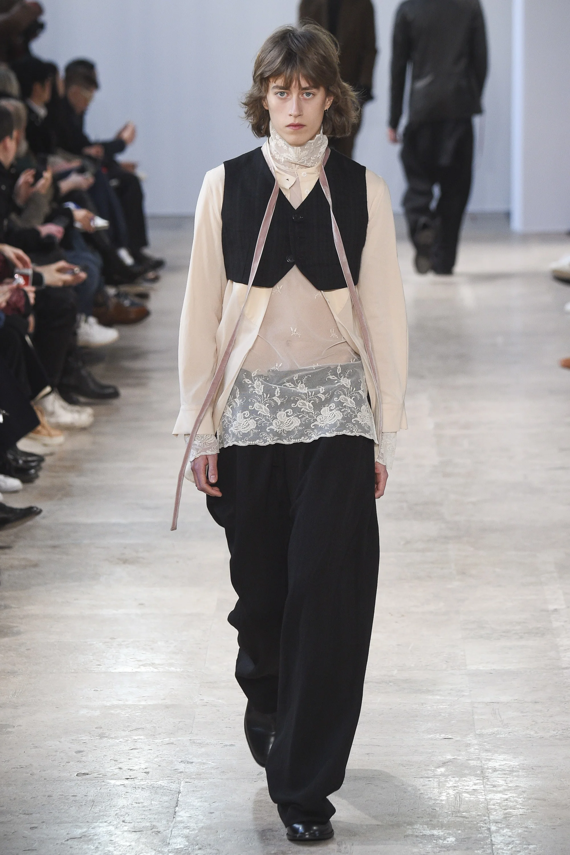 Ann Demeulemeester Fall 2017 Menswear
