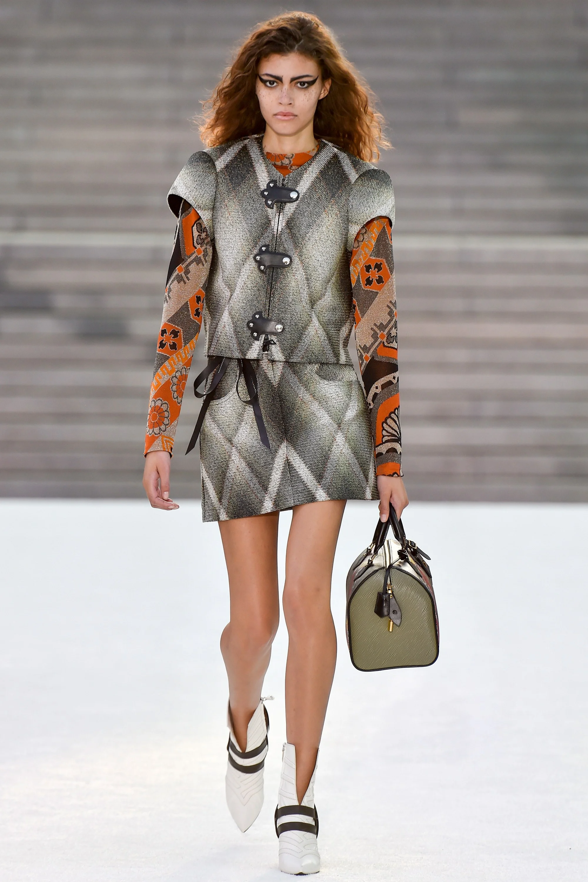 Louis_vuitton_cruise_ss18_0434.jpg