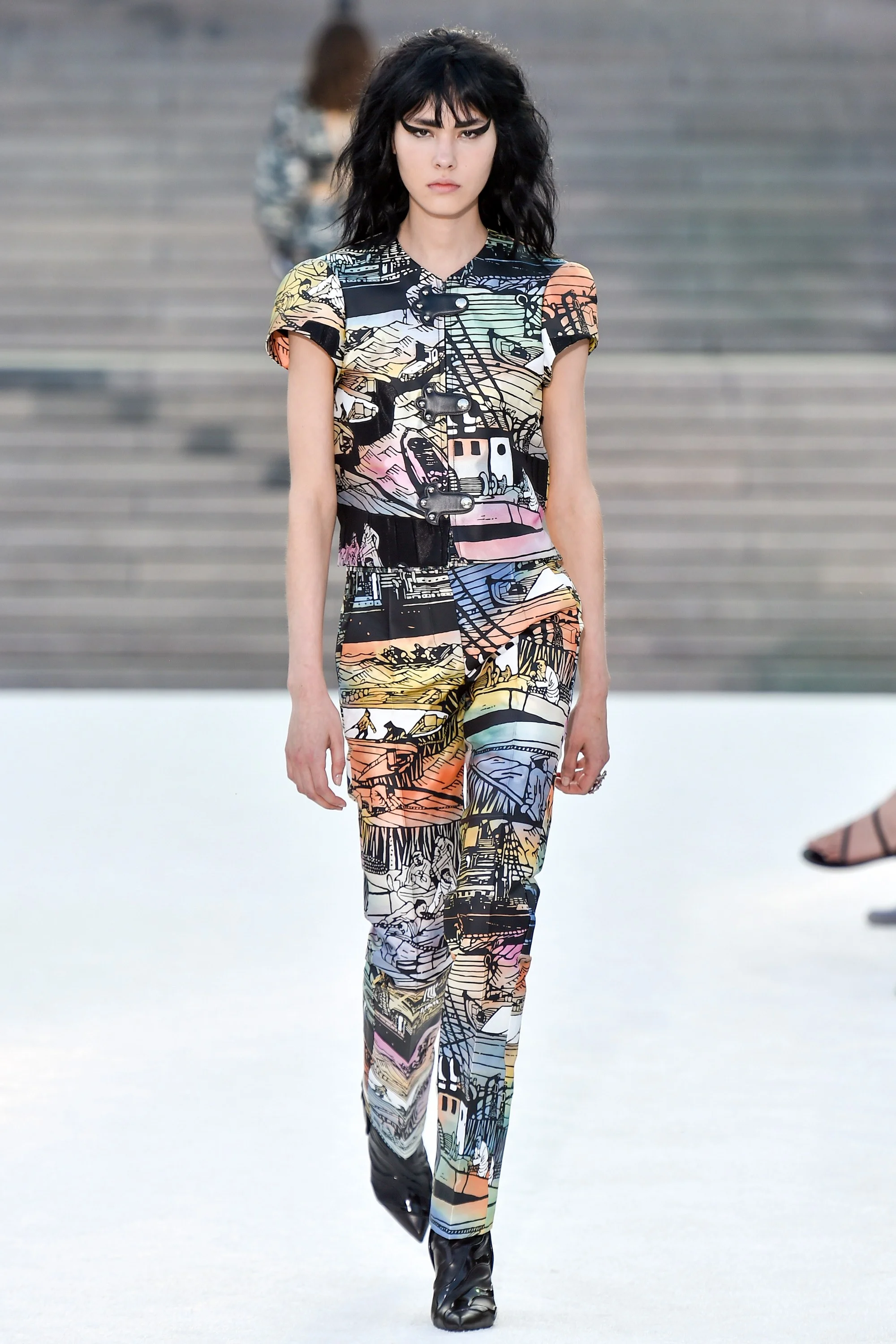 Louis_vuitton_cruise_ss18_0602.jpg