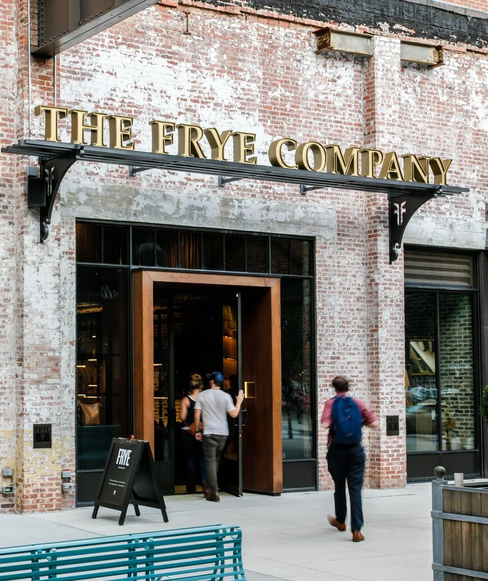 Frye-035-5323.jpg