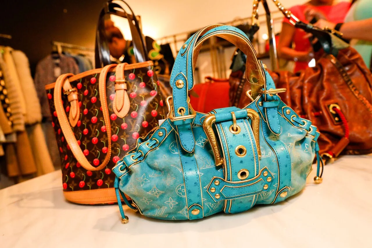 CatMax_Photography_Luxury_Garage_Sale-1024_preview.jpg