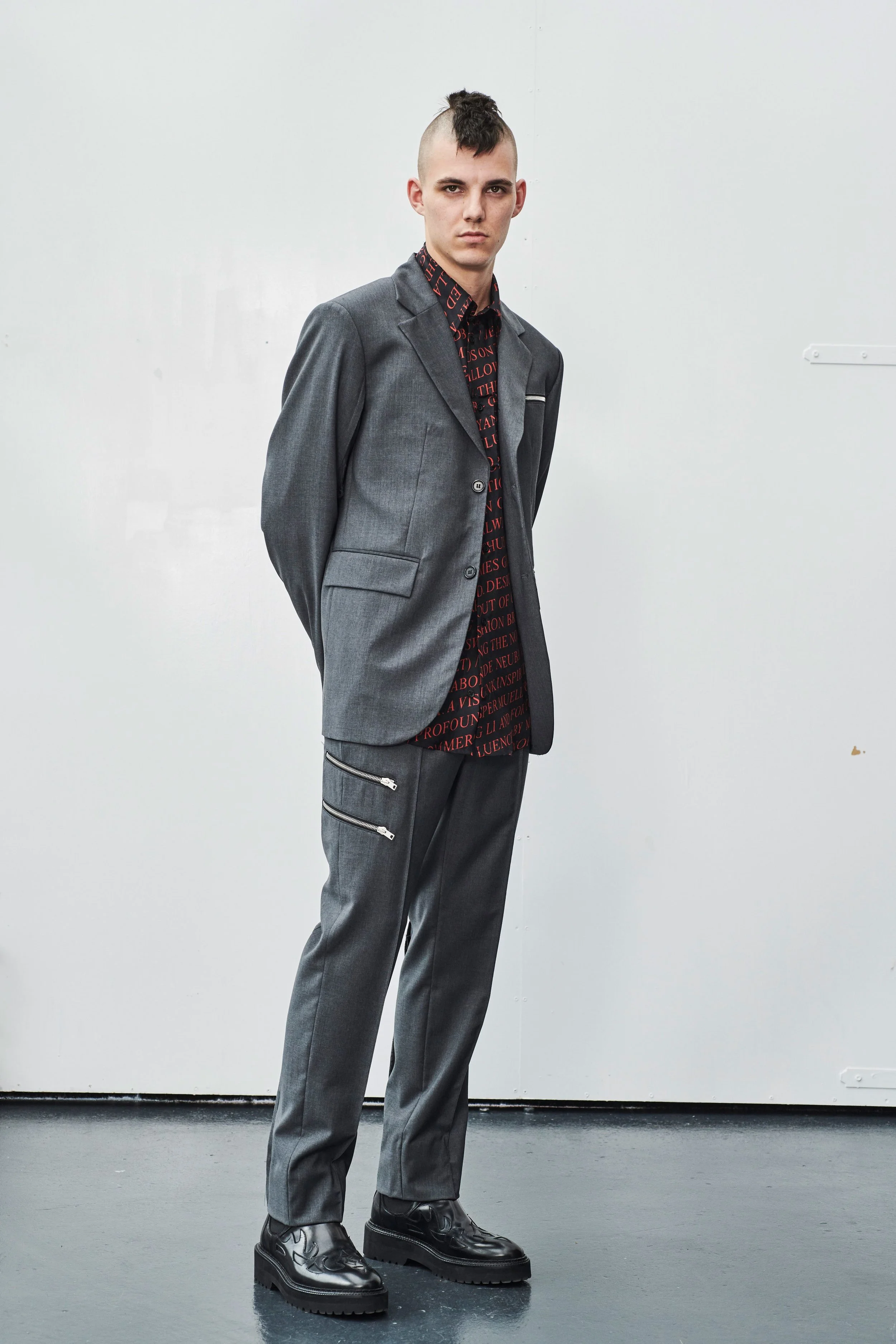 Yang Li Spring 2019 Menswear