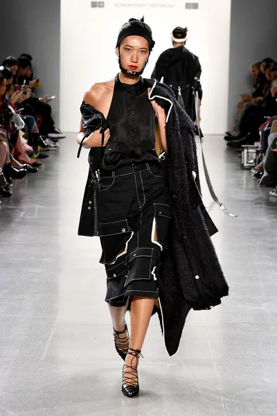 YAJUN SS19 NYFW fashionado