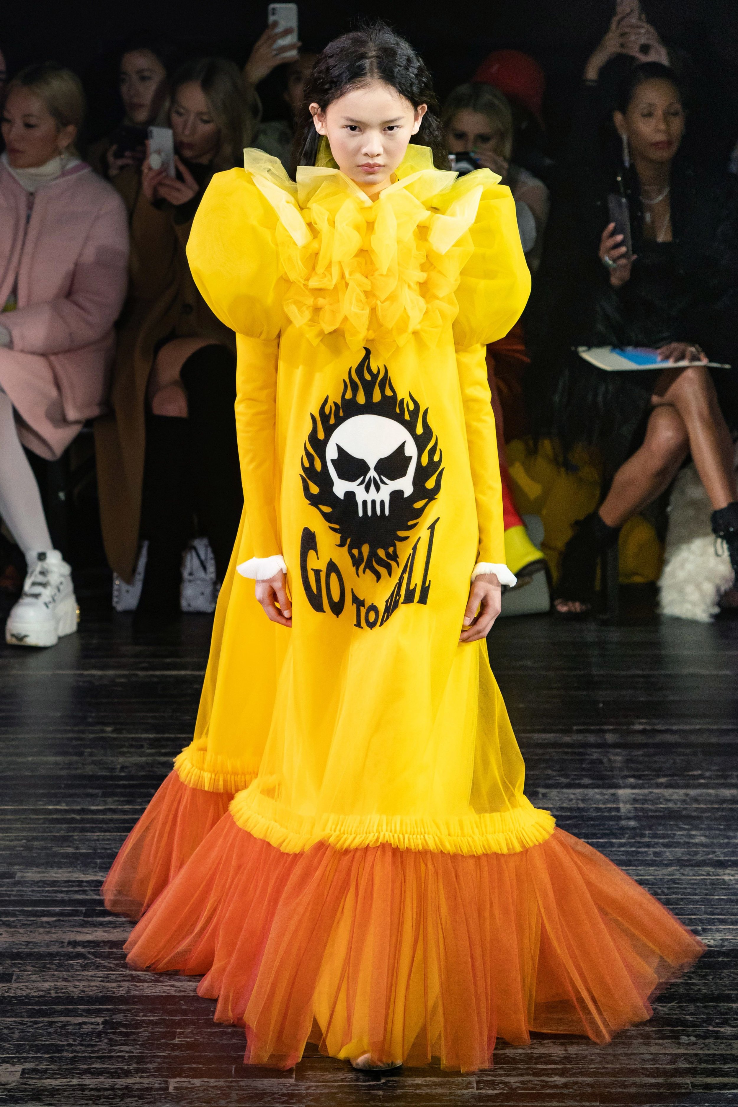 Viktor &amp; Rolf SPRING 2019 COUTURE