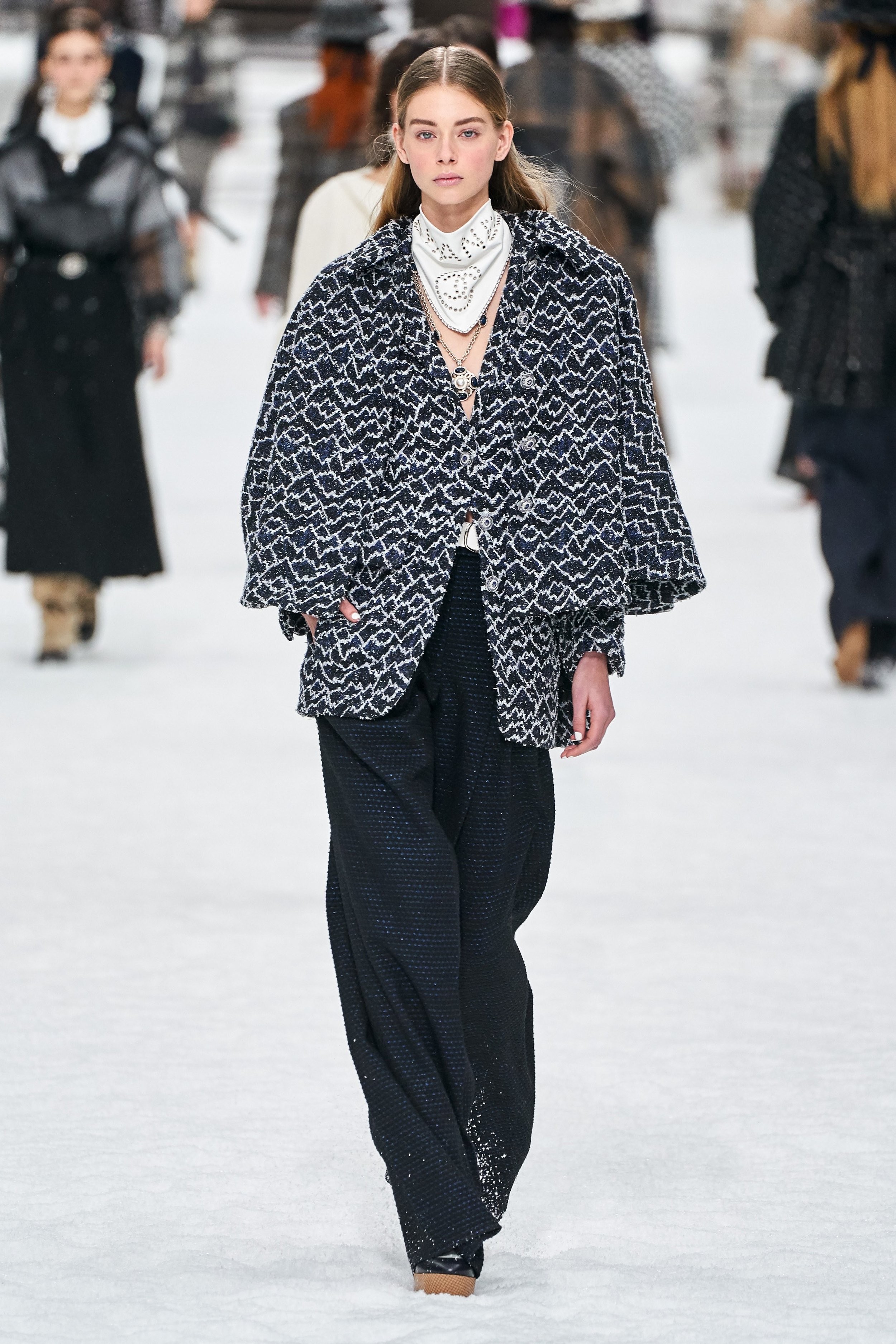 CHANEL Fall 2019 Ready-To-Wear