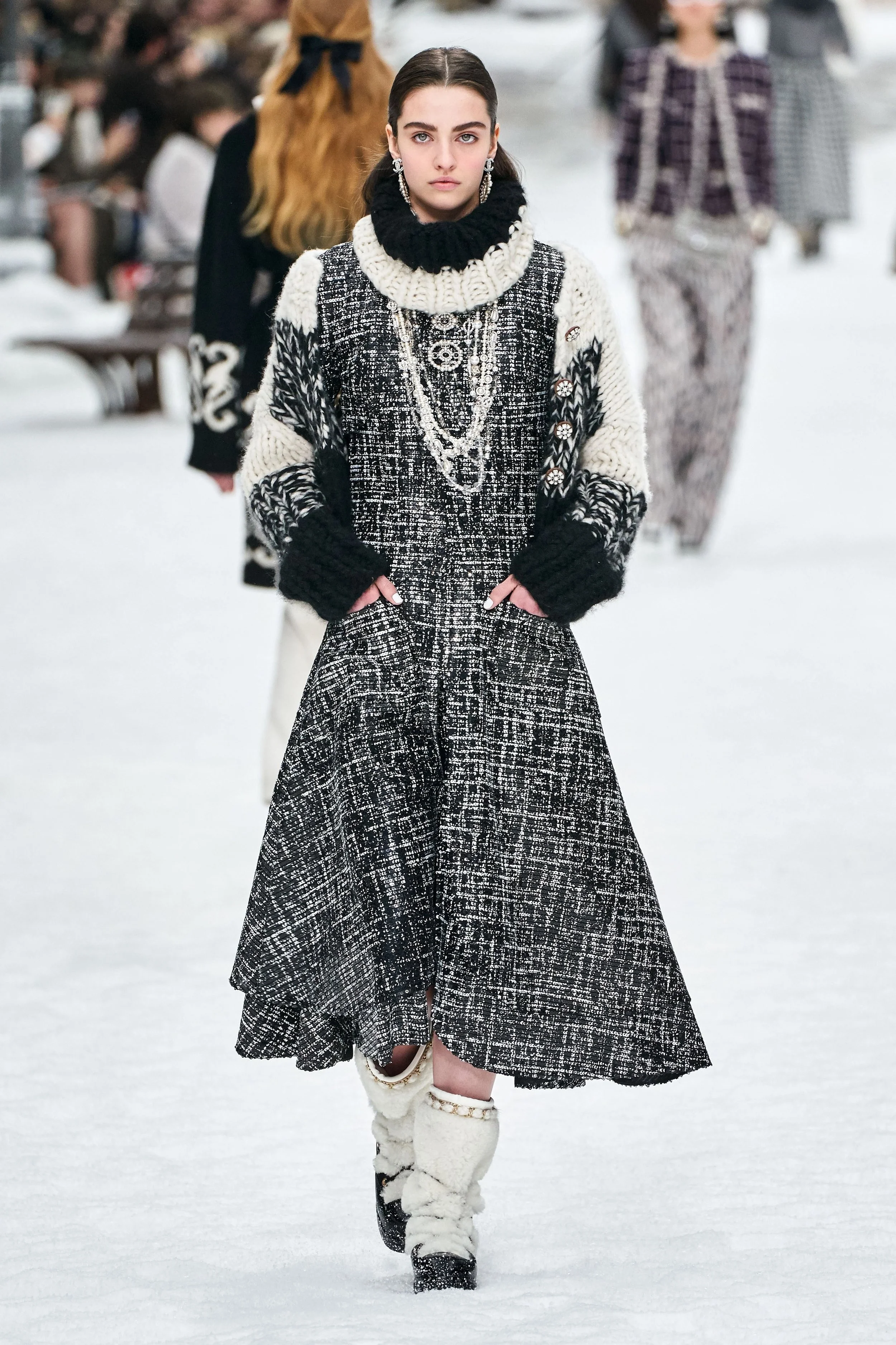CHANEL Fall 2019 Ready-To-Wear