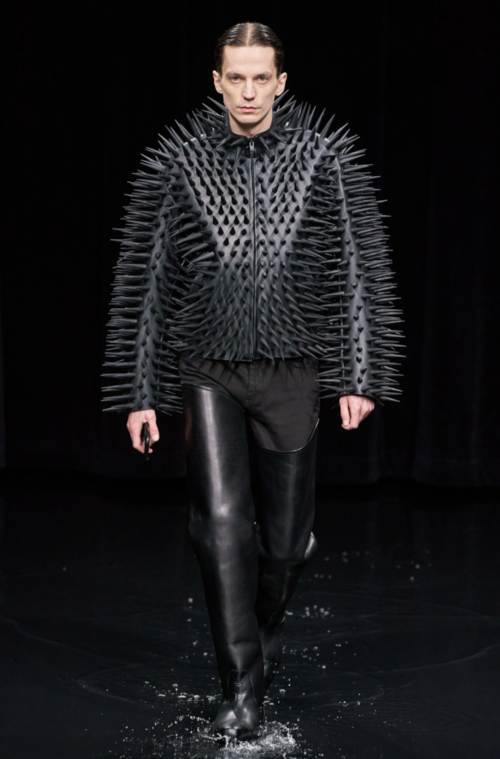 Balenciaga ready to wear hotsell