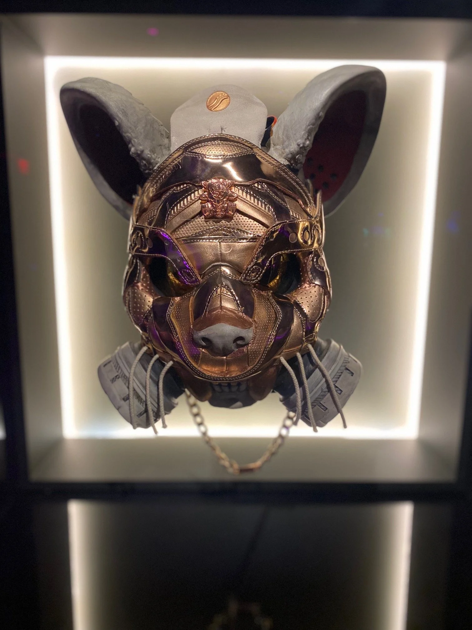 'FREEHAND PROFIT: FACE VALUE' ART &amp; FASHION EXHIBIT AT SCADFASH