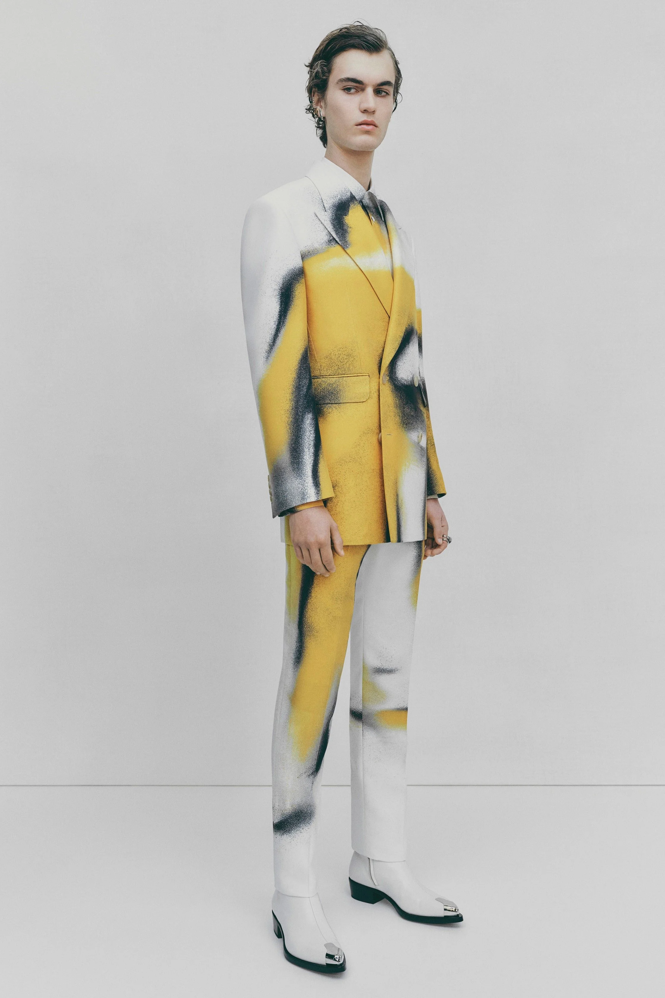 Alexander McQueen Fall 2022 Menswear