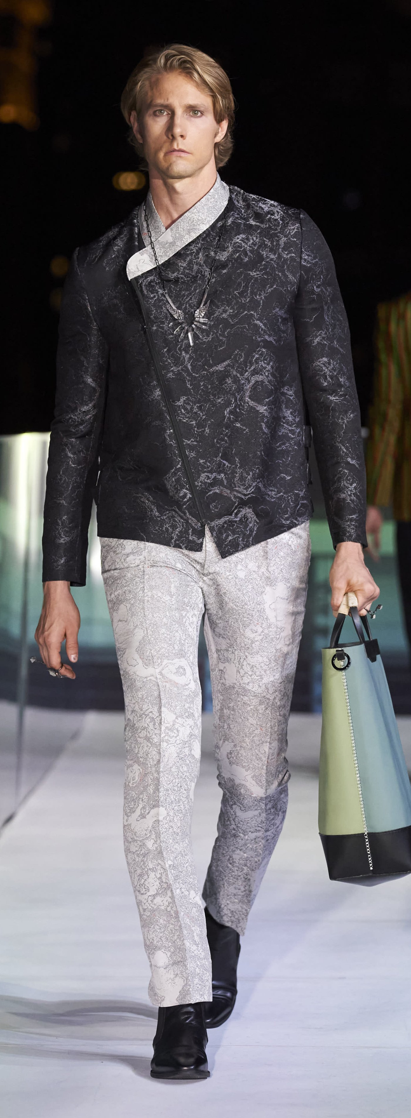 HIROMI ASAI SS23 NYFW flying solo