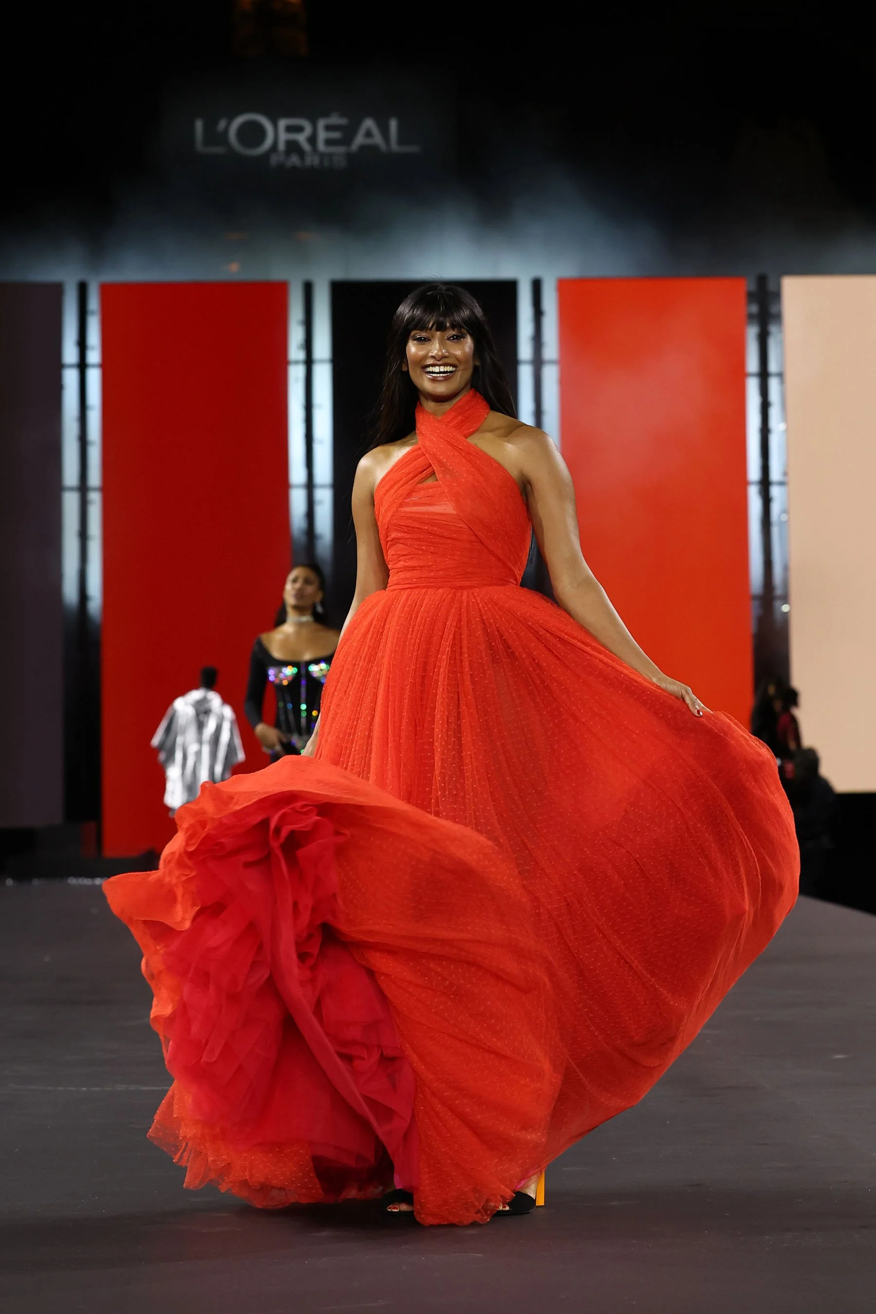 LE DÉFILÉ L'ORÉAL PARIS Walk Your Worth PFW