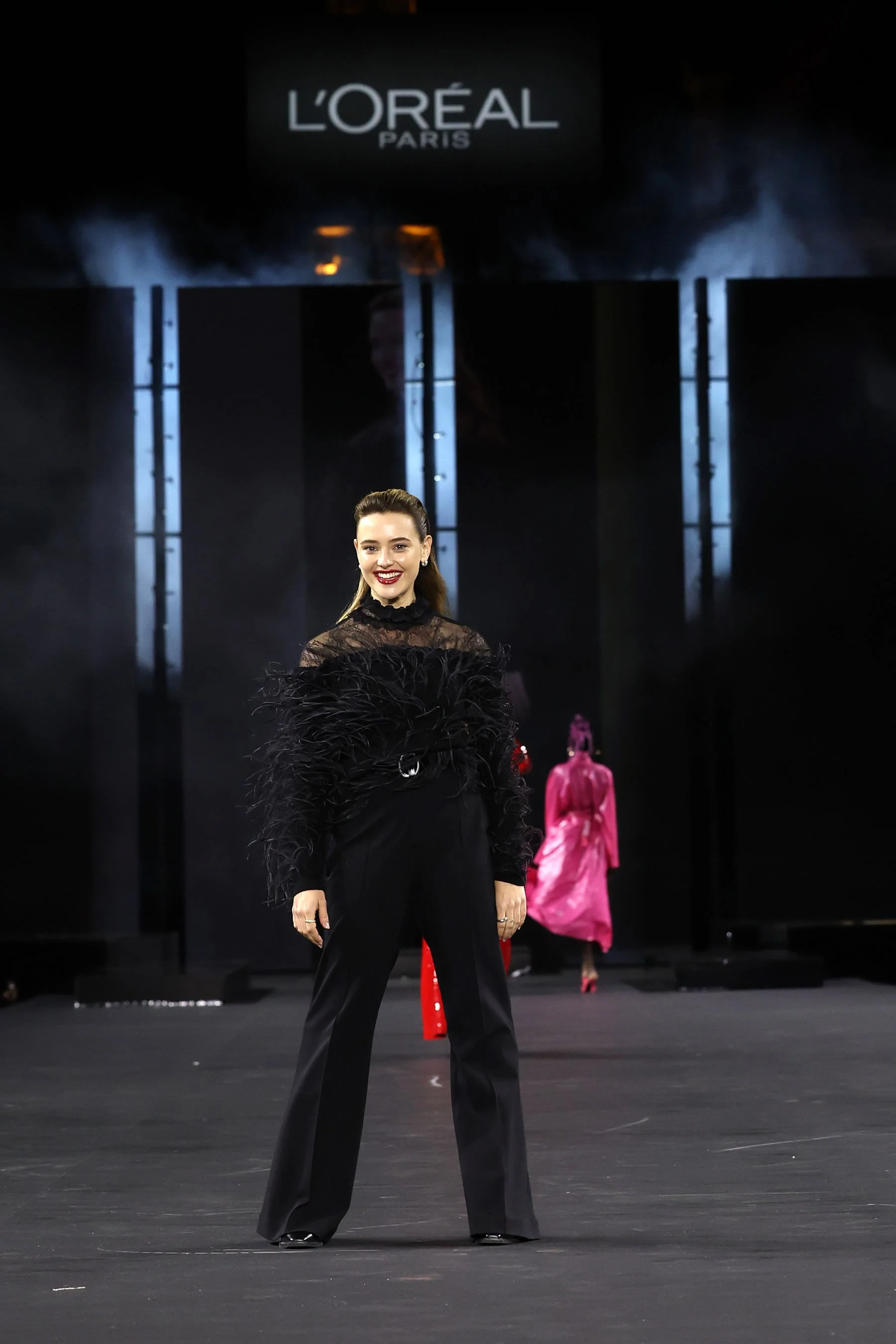 LE DÉFILÉ L'ORÉAL PARIS Walk Your Worth PFW