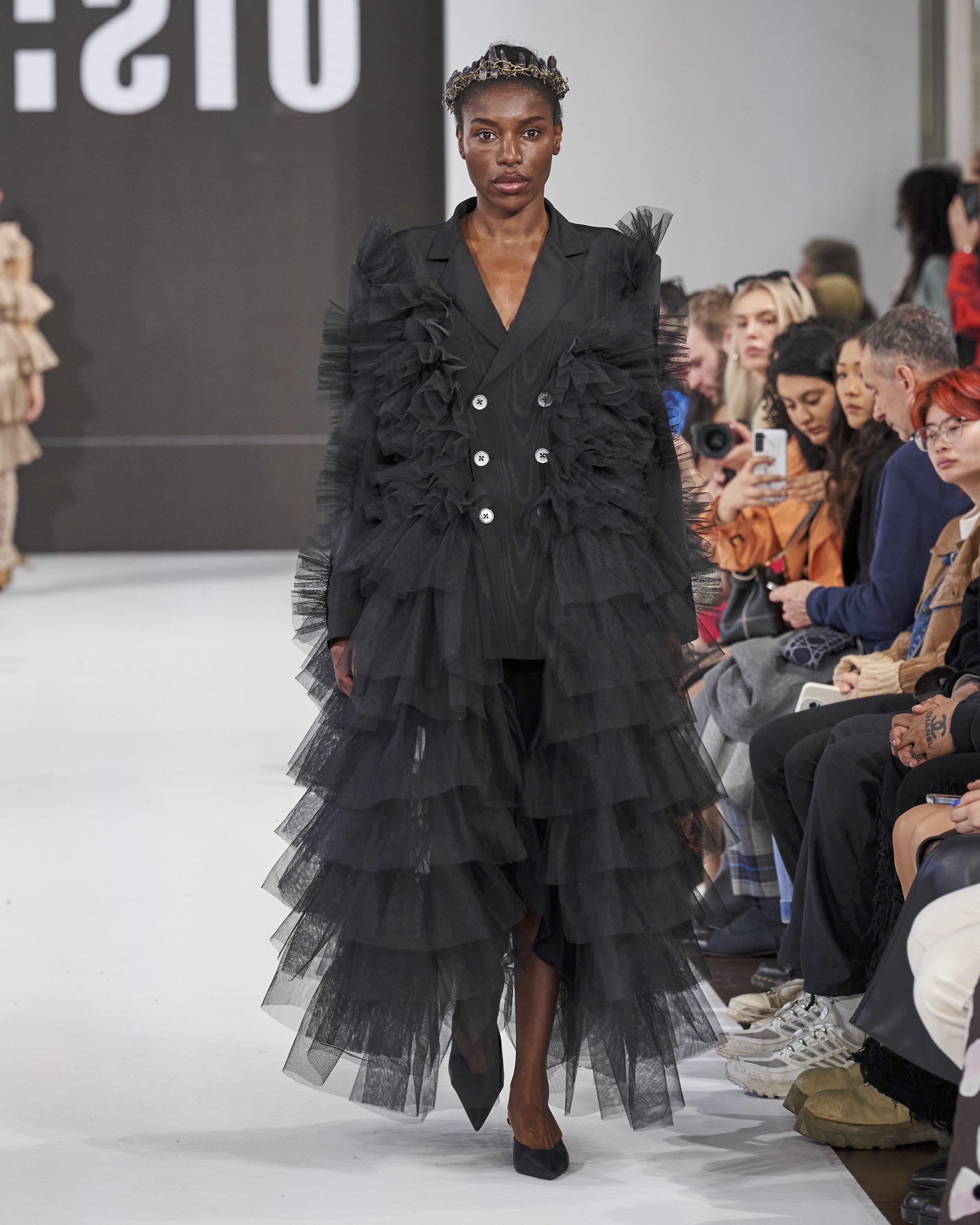 Fashion week: Chanel gets gently geometric