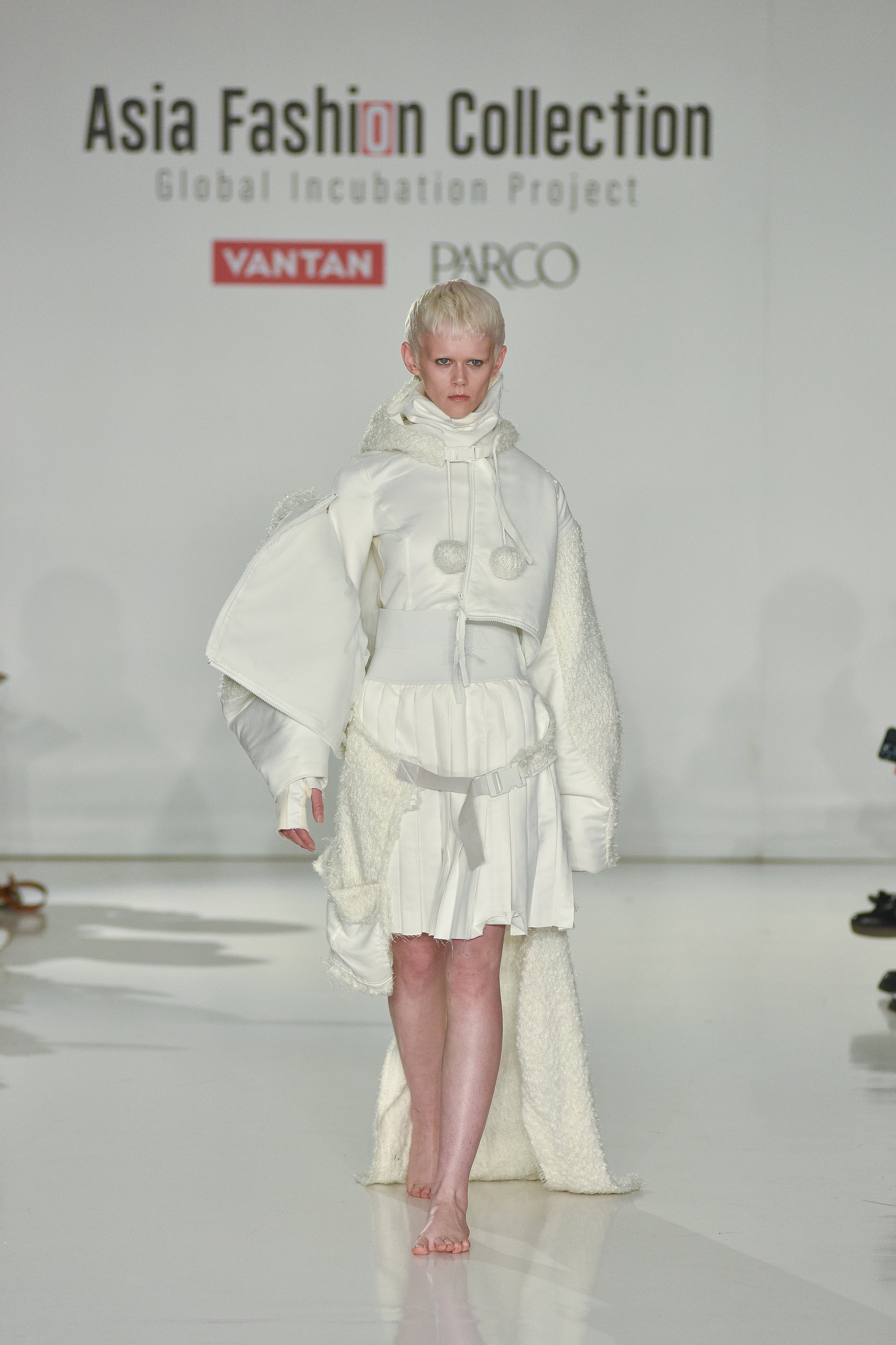 YAXIN ZONE NYFW FW24 Runway