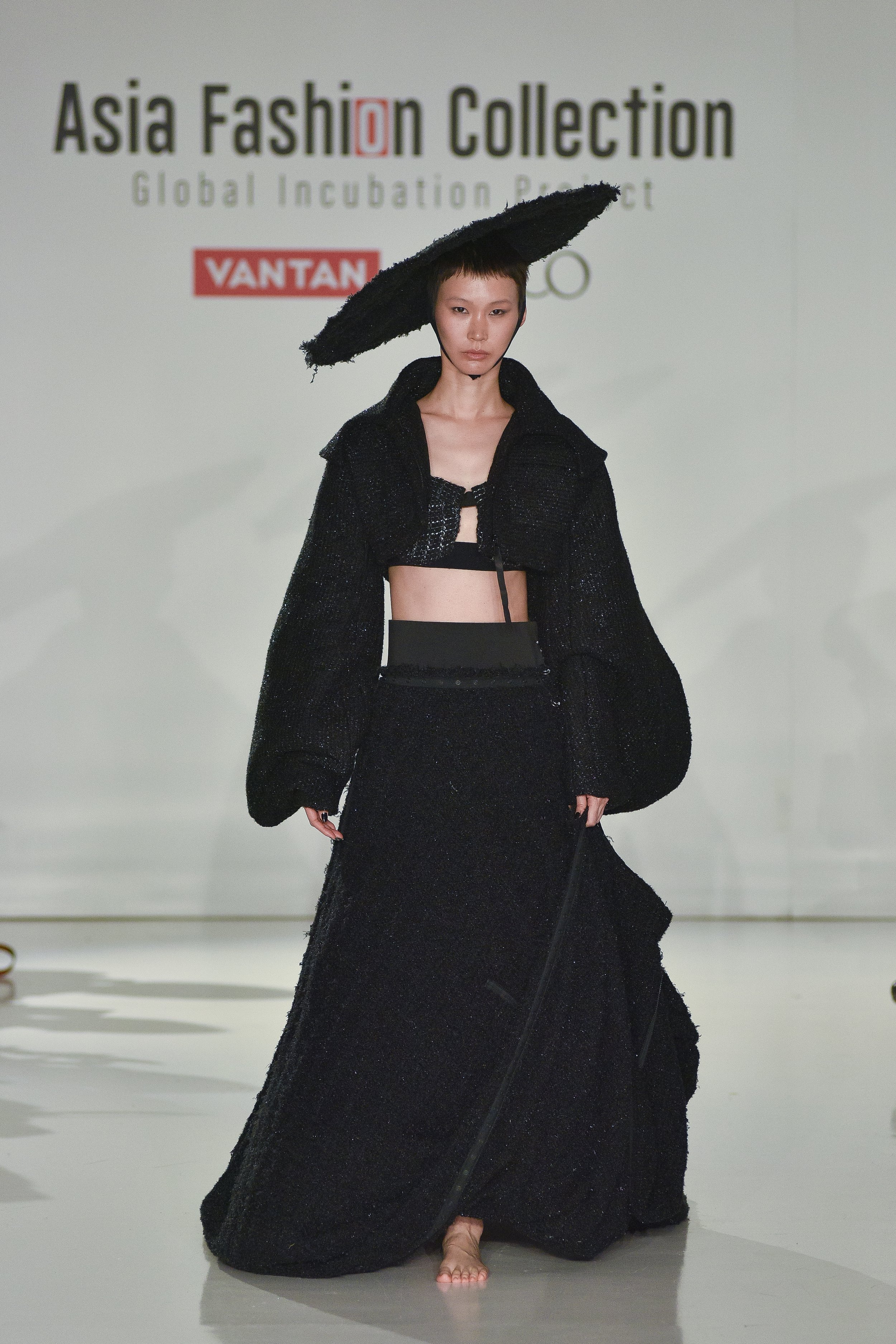 YAXIN ZONE NYFW FW24 Runway