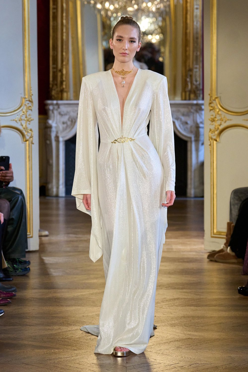 INCLOVER SS25 Couture  PFW 