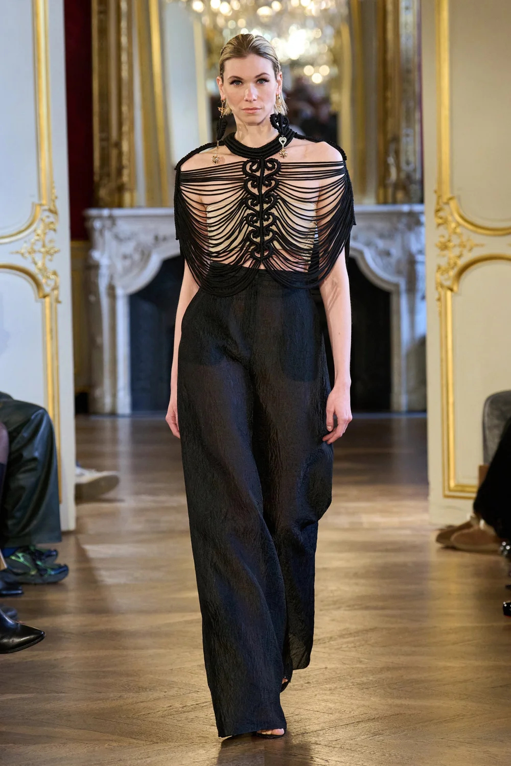 INCLOVER SS25 Couture  PFW 