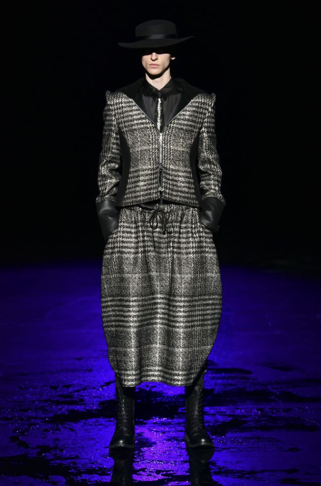 NYFW RYNSHU 40th Anniversary: Bold Monochrome Mastery