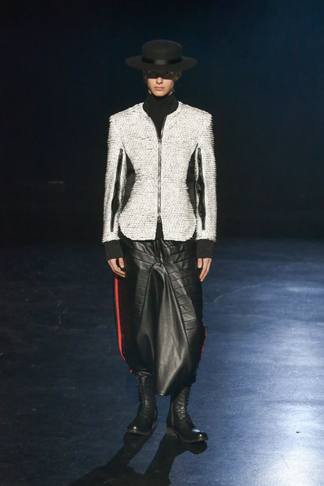 NYFW RYNSHU 40th Anniversary: Bold Monochrome Mastery