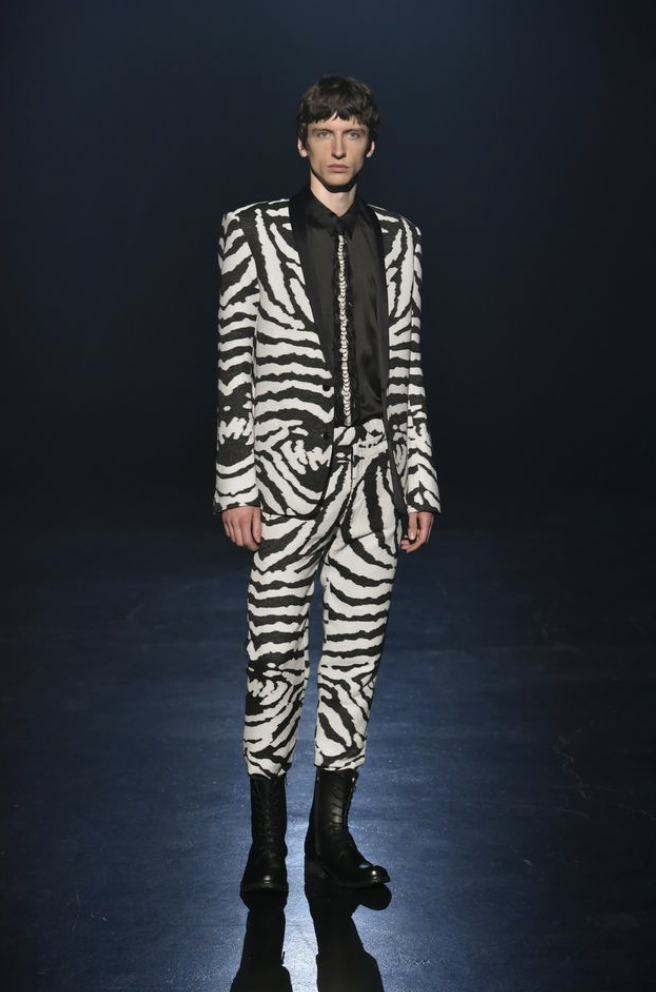 NYFW RYNSHU 40th Anniversary: Bold Monochrome Mastery