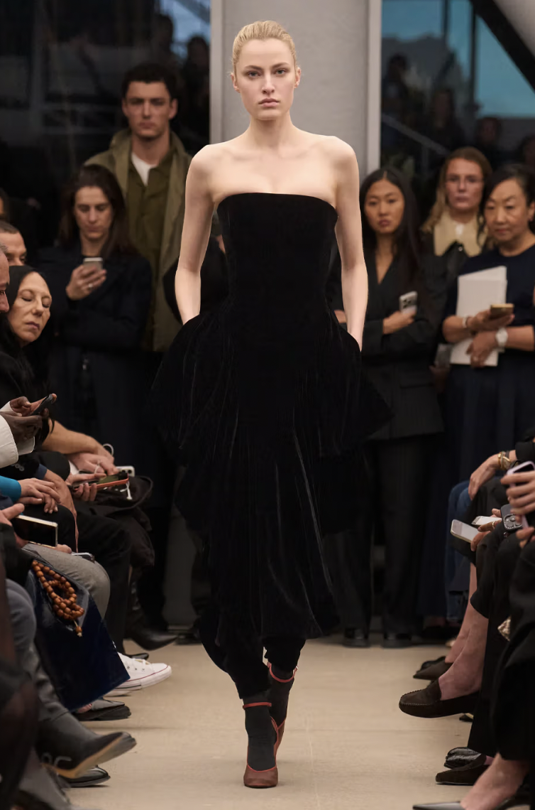 Pieter Mulier’s Final Alaïa Show Stuns Paris Fashion Week
