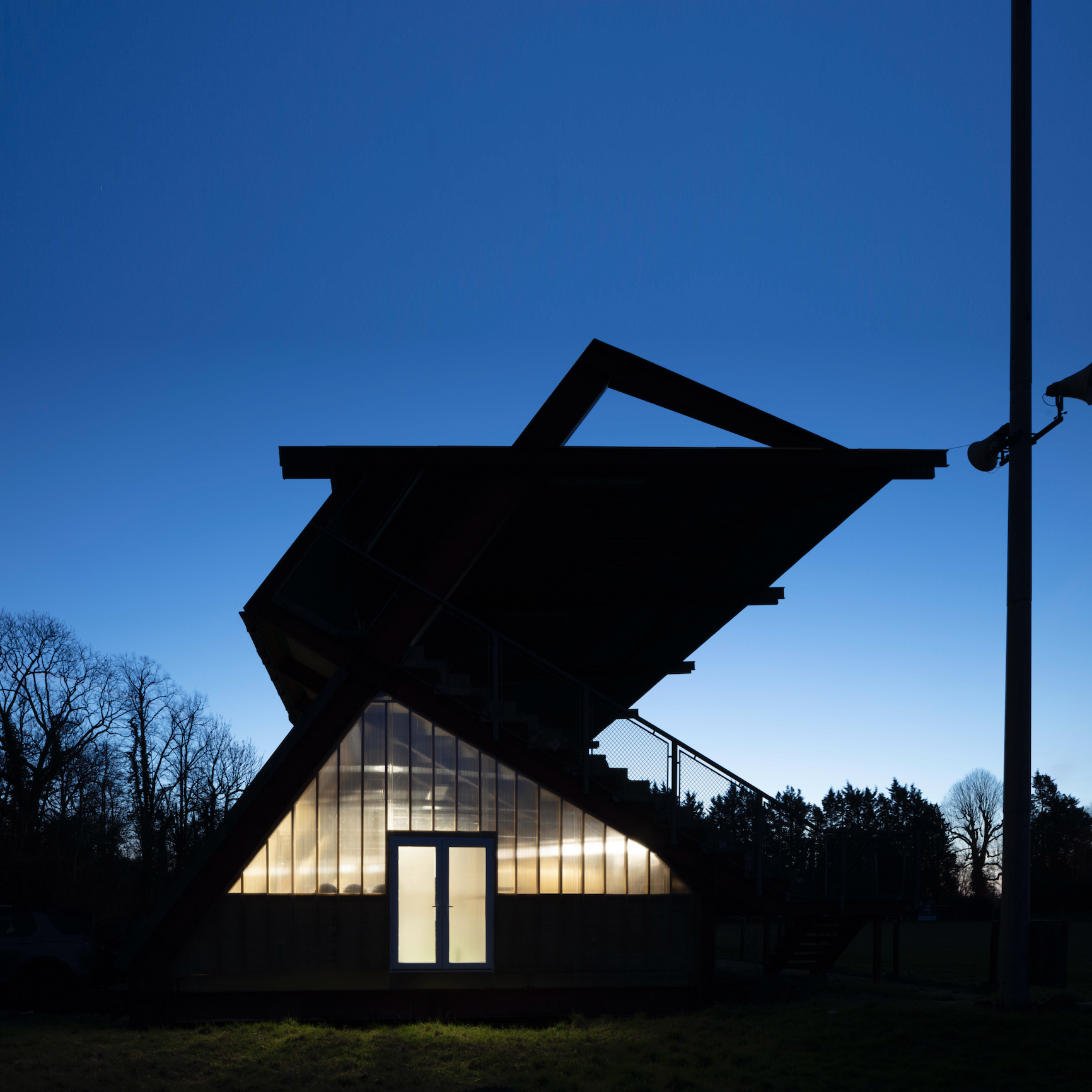 CROSSFIT 2012 STUDIOS