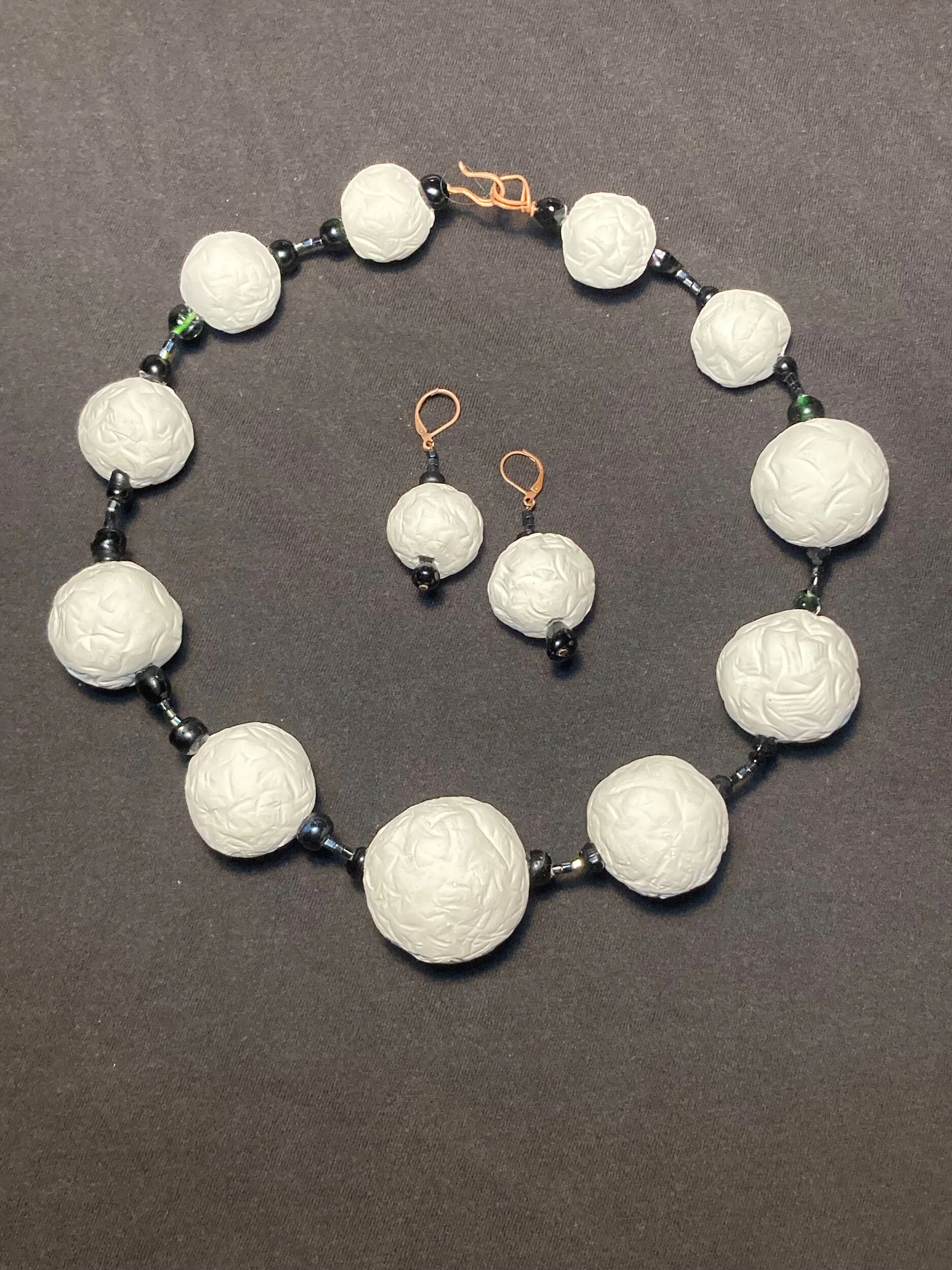 AEB737EF-F1BE-440D-807B-FFA8C6475695