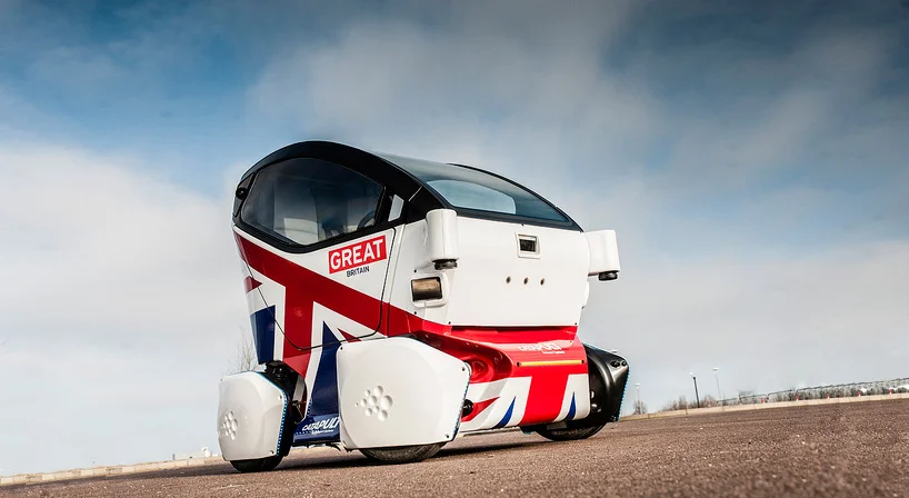 A driverless Lutz Pathfinder pod. Great, isn't it?