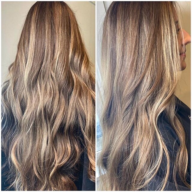 Looking for very natural sun kissed hair to take you into Spring?!? Come see us today ☀️ Stylist Anna gave this natural hair the perfect amount of pop! Book online 24/7 jthomassalonandspa.com