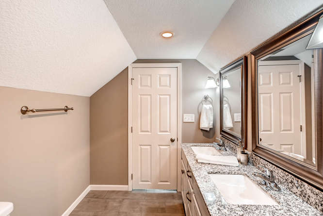 5756 Upton Ave S Minneapolis-small-021-27-2nd Floor Master Bathroom-666x445-72dpi.jpg