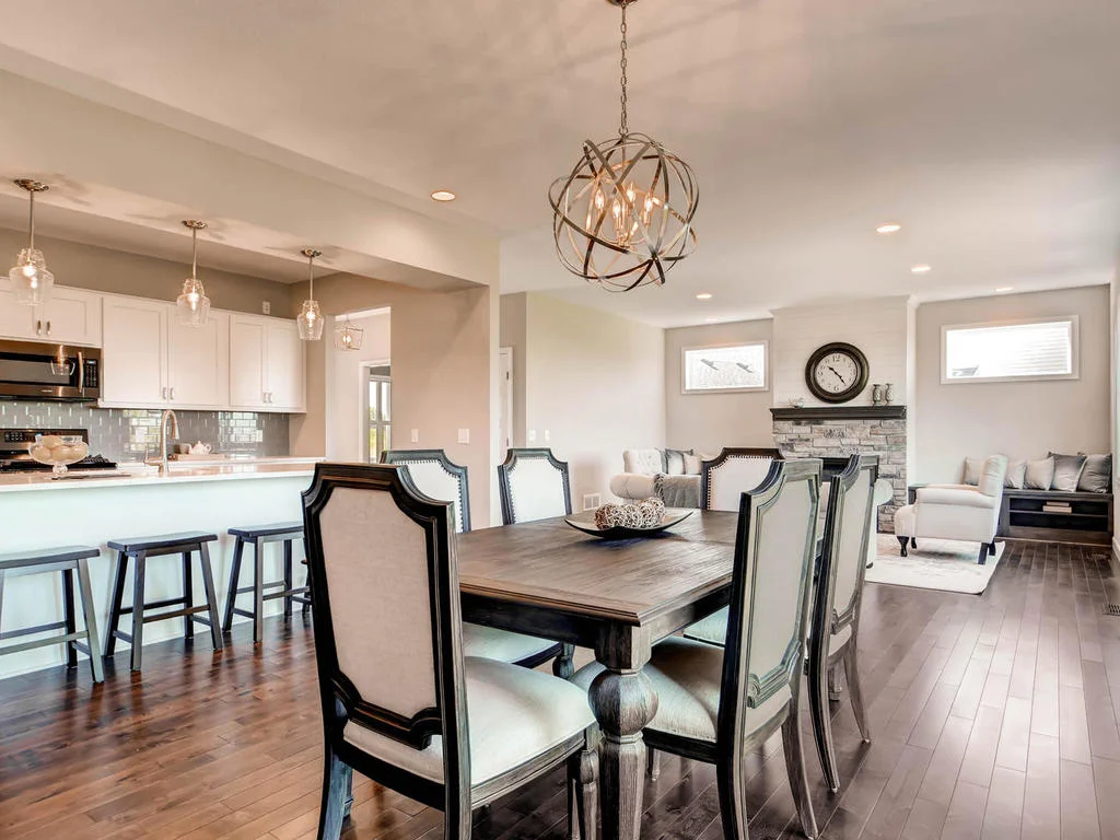 20071 Heath Ave Lakeville MN-MLS_Size-012-27-Breakfast Area-1024x768-72dpi.jpg