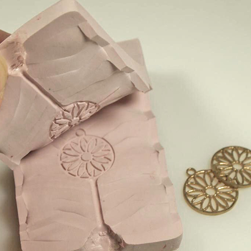 When a component is going to be used in a collection, a mould is created to make it possible for multiples to be cast. 