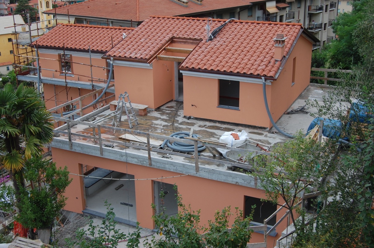 Salmon exterior color 