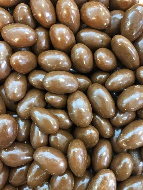 Chocolate+Covered+Almonds.jpg