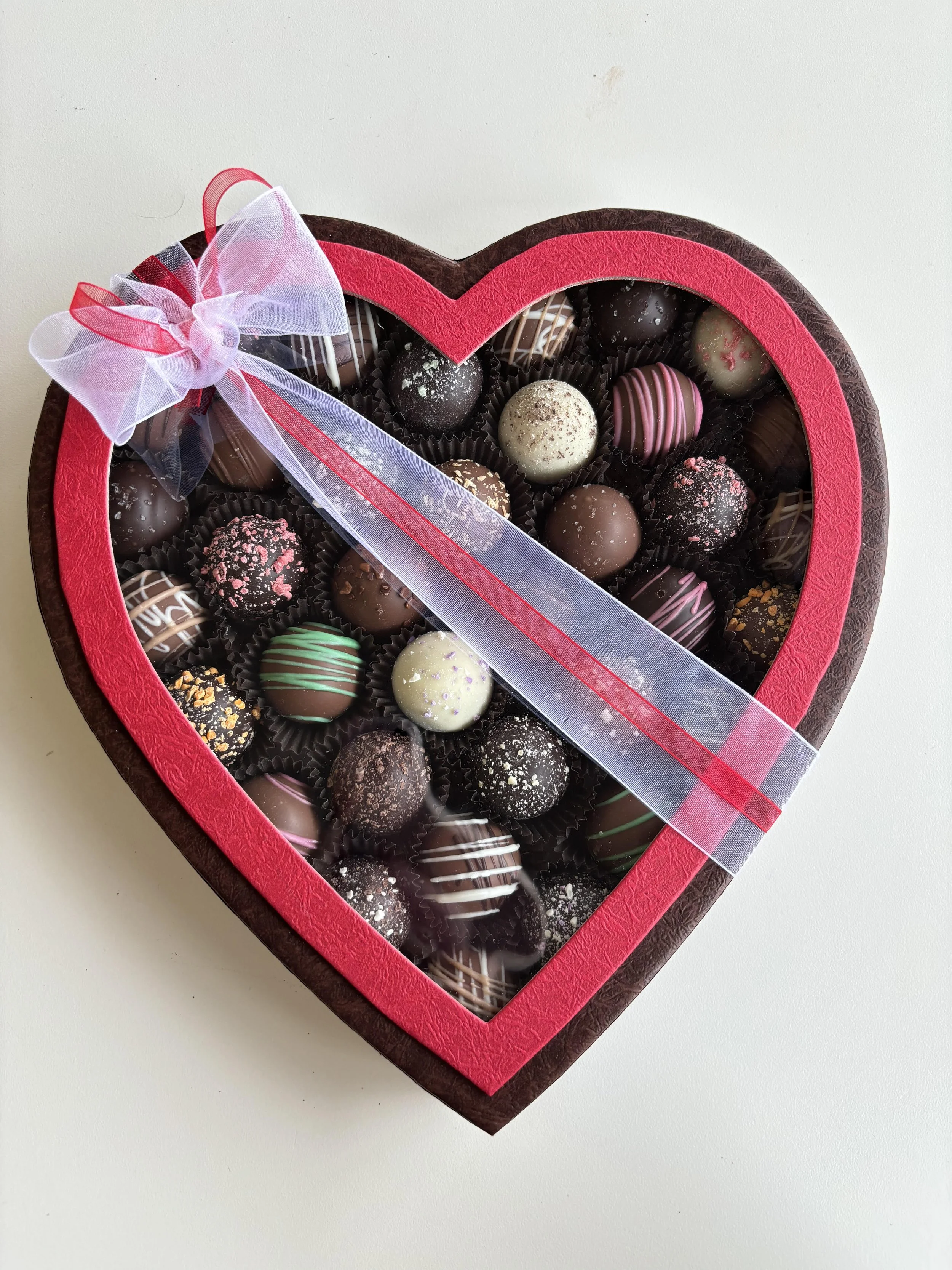 Valentines heart truffle box.jpg