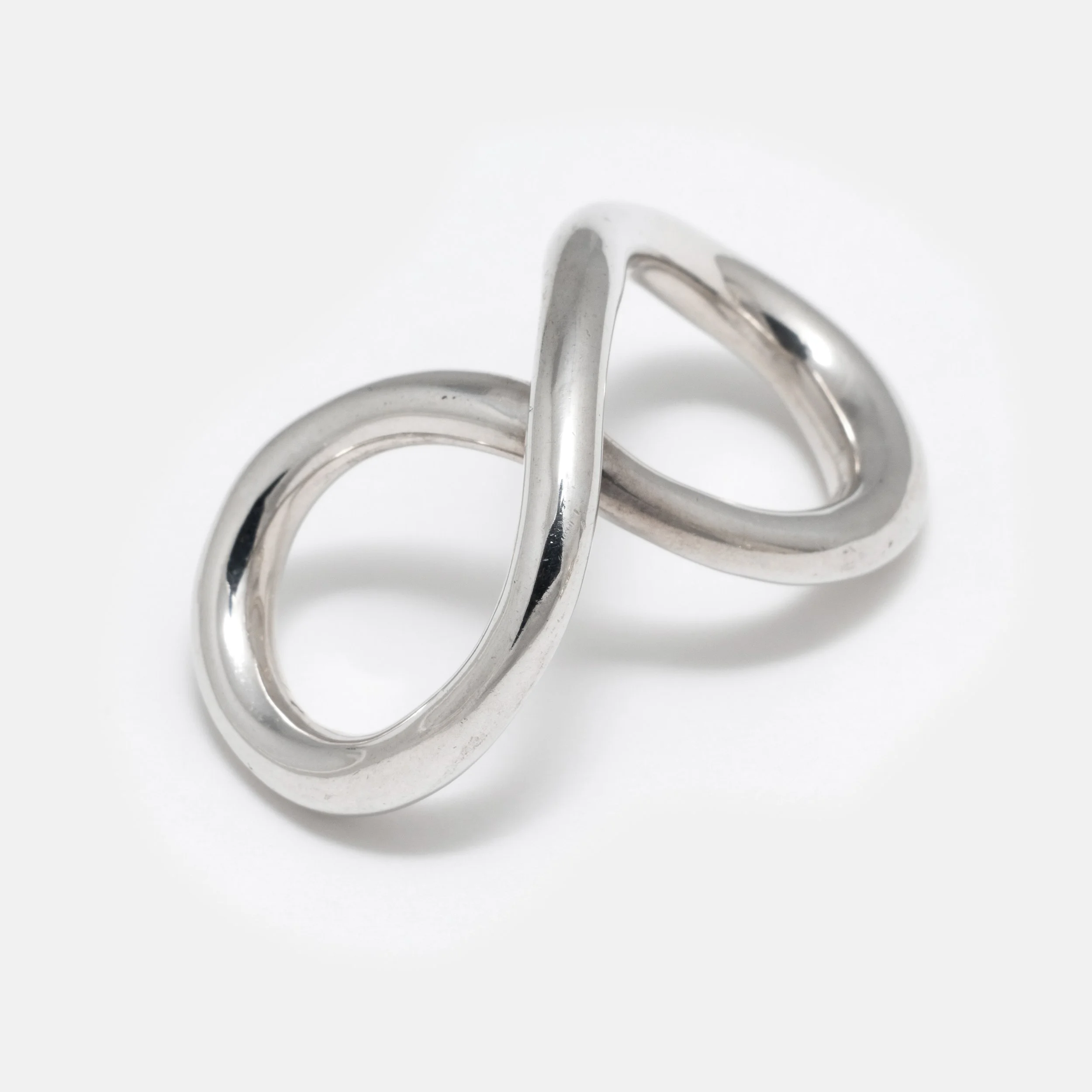 JANE D'ARENSBOURG silver moebius ring From my permanent collection
