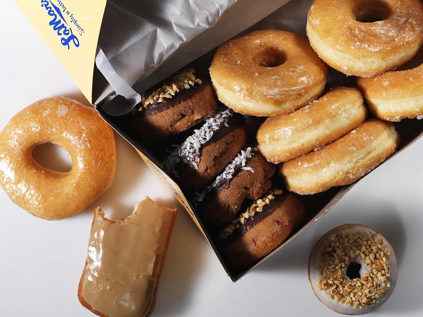 016_donuts.jpg