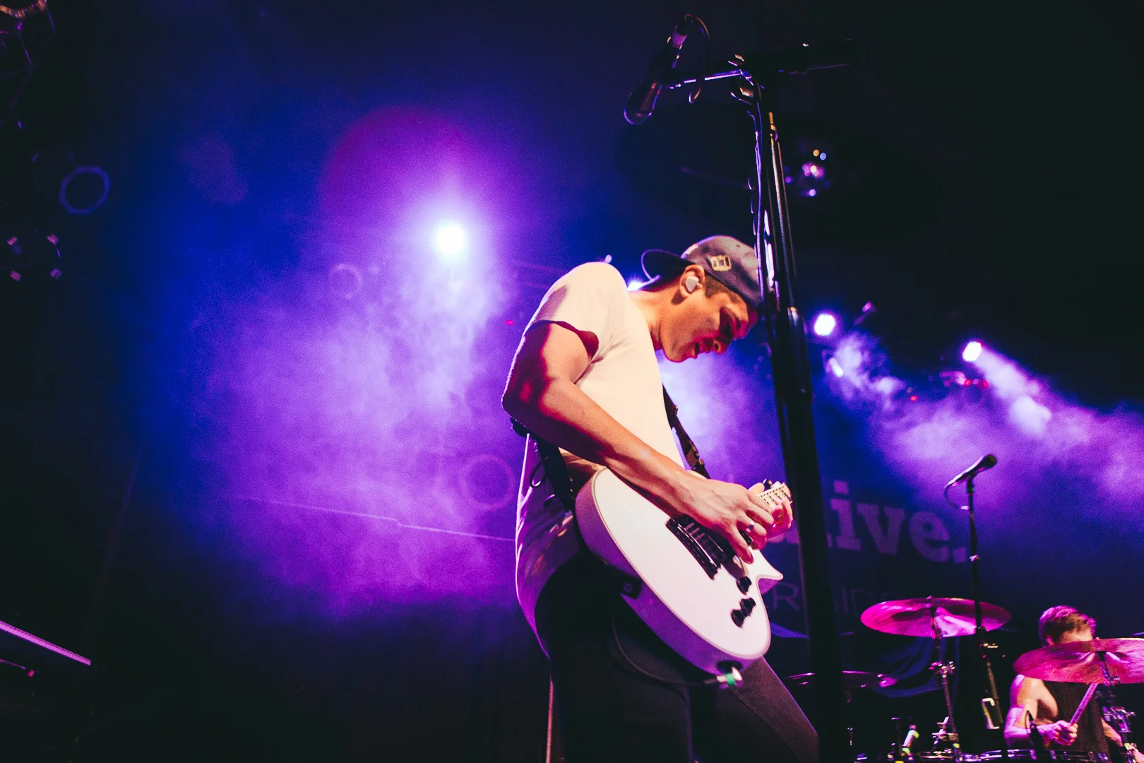 tonight alive-32.jpg