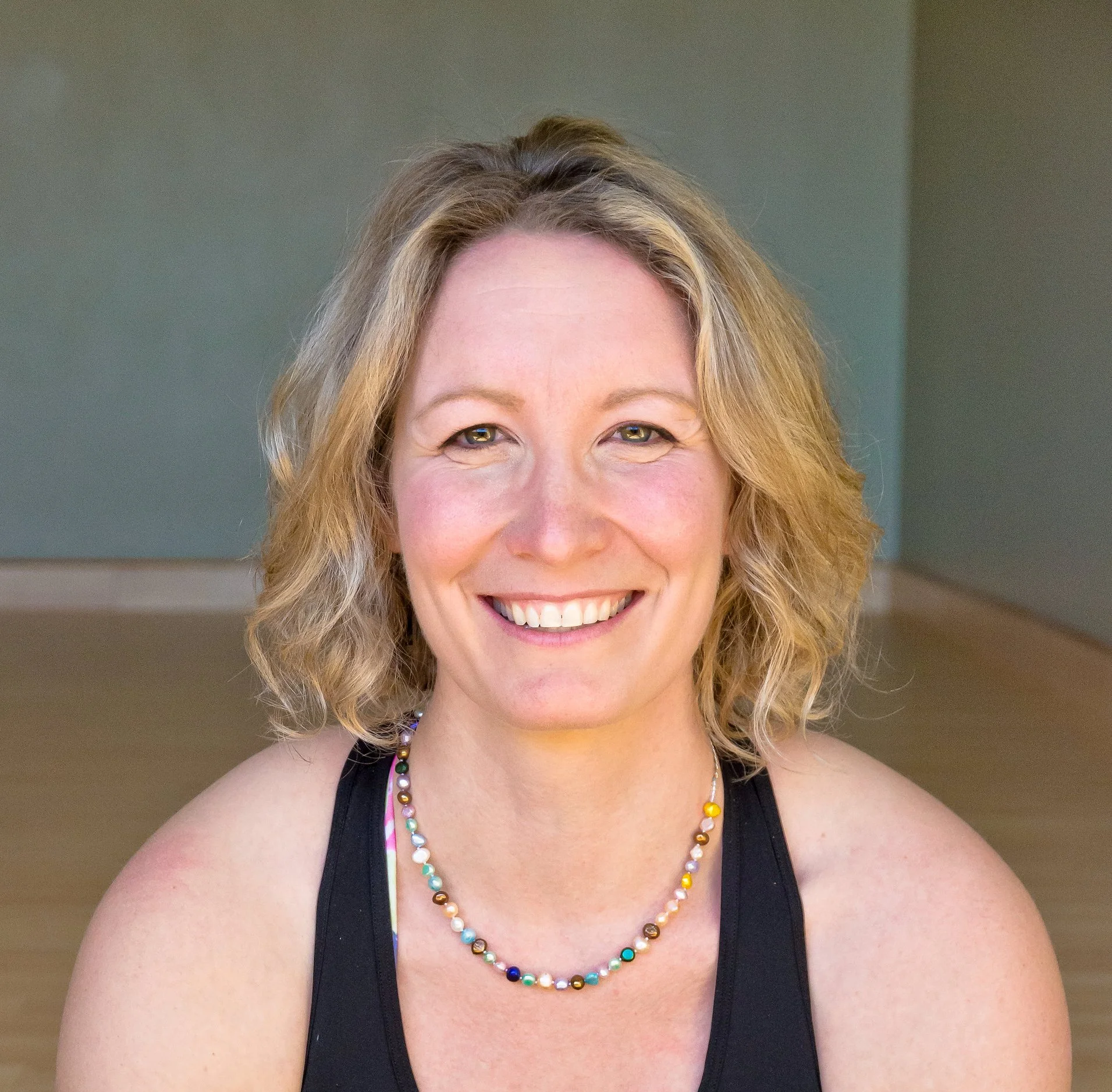 Sarah de Poray Bio Photo - for Amma.jpg